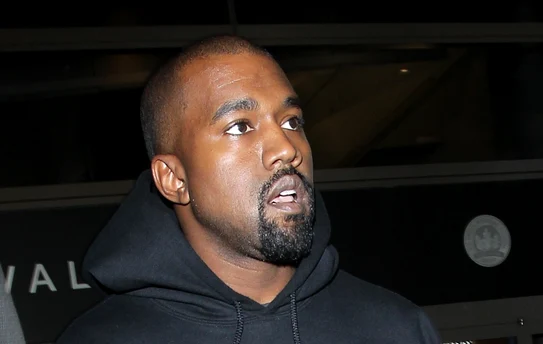 Kanye West face teoria conspirației! Iată ce vedetă este la mijloc: «E vorba de un genocid rasial»