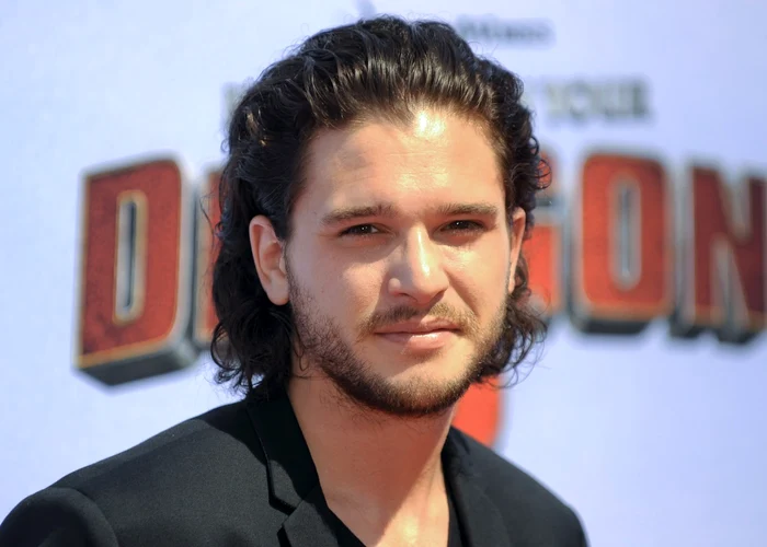 Actorul
scoţian Kit Harington joacă, din 2011, rolul lui Jon Snow în seria
de mare succes „Urzeala tronurilor“,
de pe HBO FOTO Reuters