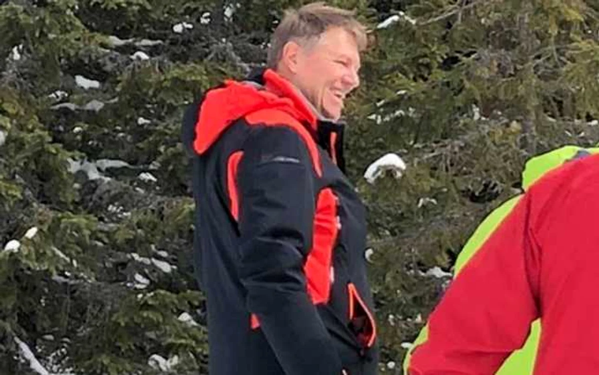 Imaginea cu preşedintele Klaus Iohannis la schi în masivul Şureanu. Foto: Facebook/ Cosmin Chera