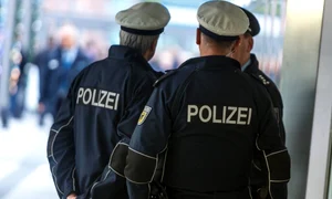 yxnopwu1mjyyodjkmmnmntflmwm4ndvkywezzgzhodqxnzqz thumb  jpeg