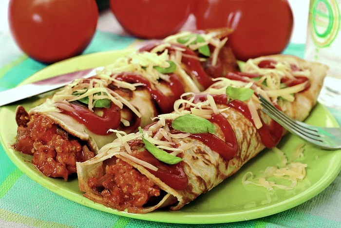 clatite picante cu carne jpeg