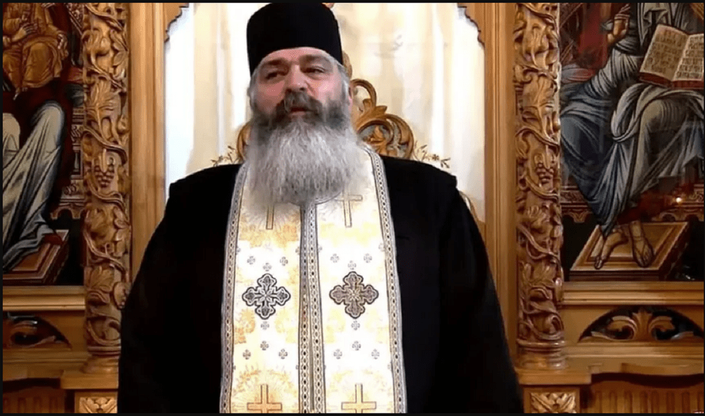 Calistrat Chifan, preotul filmat în timp ce lovea o femeie, s-a întors la slujbe. „Și-a ispășit pedeapsa!” VIDEO