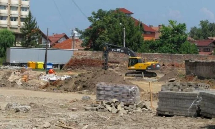 Descoperiri arheologice în Cetatea Alba Iulia jpeg