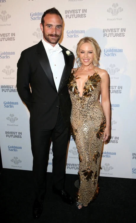 Kylie Minogue şi Joshua Sasse s-au cunoscut pe platourile de filmare FOTO Getty Images