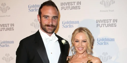 kylie minogue si joshua sasse foto getty