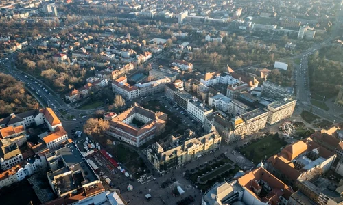 Castelul Huniade (© România Atractivă)