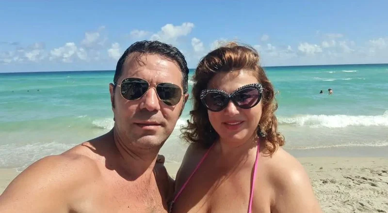 mihaela borcea hot la plaja png