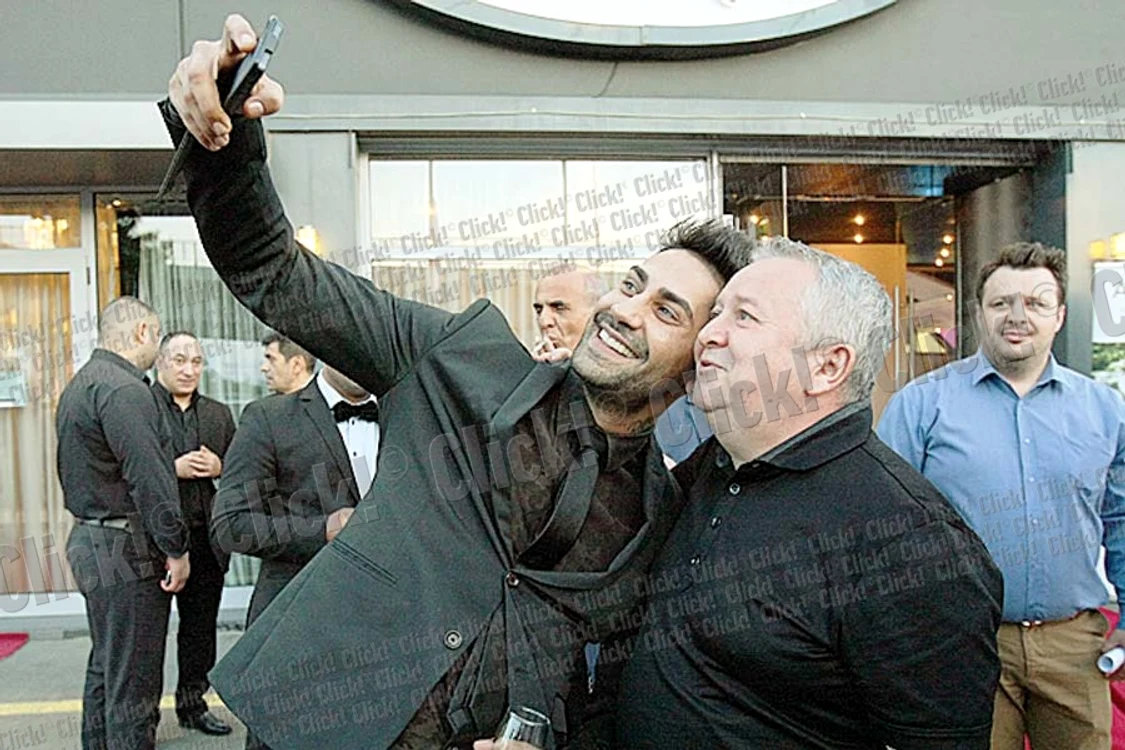 Ștefan Mihalache, alias  Connect-R, și Mihaela  Șotrocan, alias Misha,  au creștinat-o duminică  pe Maya, fetița lor născută  pe 25 ianuarie 2014 (Fotografii: Dorin Constanda)