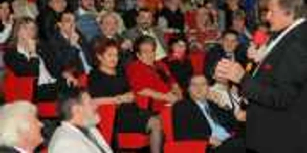 Actorul Florin Piersic şi-a încântat auditoriul încă din primele minute