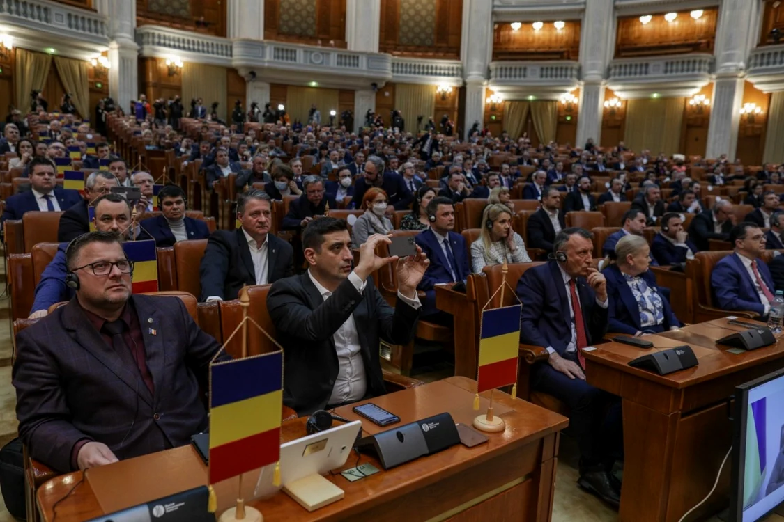 Sedinta plenului reunit a Camerei Deputatilor si Senatorilor mesaj presedinte ucrainean Volodymyr Zelensky 4 aprilie 2022 FOTO Inquam Photos / Octav Ganea