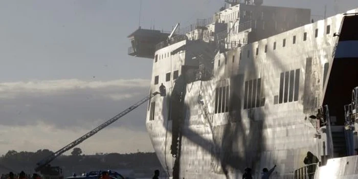 Feribotul Norman Atlantic în portul Brindisi, la 2 ianuarie. FOTO AP