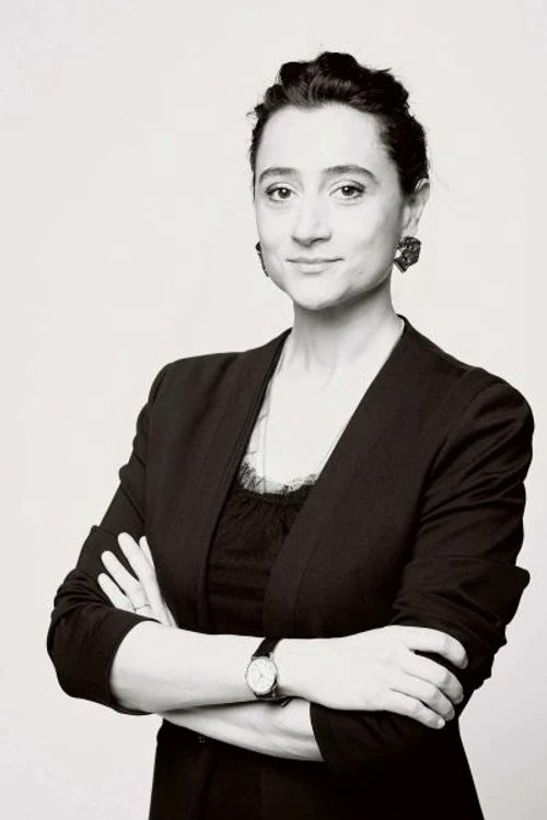 866 15 poza ioana ciocan adi bulboaca negru jpg jpeg