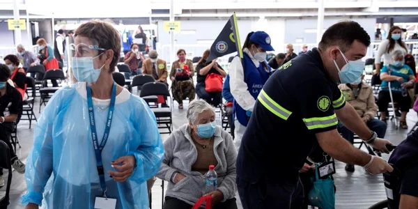 Vaccinare anti-covid in Chile FOTO EPA-EFE