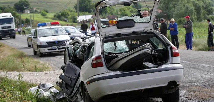 Patru morţi într-un grav accident rutier,la Ghirişu Român.