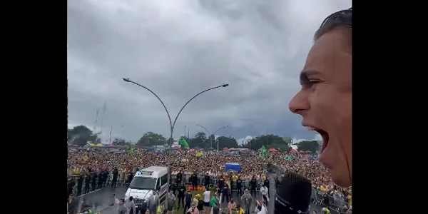 manifestatie lovita de fulger in Brazilia, Nikolas Ferreira captura FB Nikolas Ferreira  png