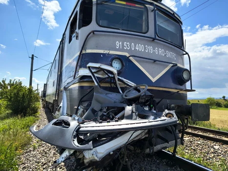 Traficul feroviar a fost oprit temporar. FOTO: IPJ Vrancea