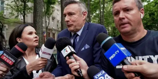 Coldea gif