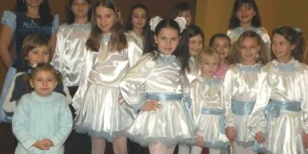 Copiii de la "Allegria" vă aşteaptă la un "Vis de iarnă"