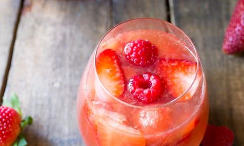 sangria cu vin roze jpeg