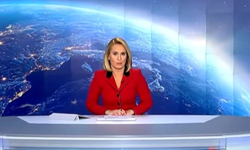 andreea esca sacou rosu jpg