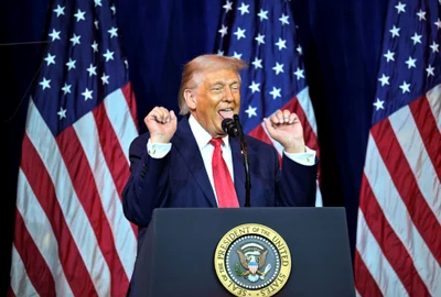 Donald Trump ironizează transgenderii FOTO AFP