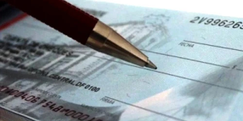  Tânărul a fost reţinut pentru 24 de ore