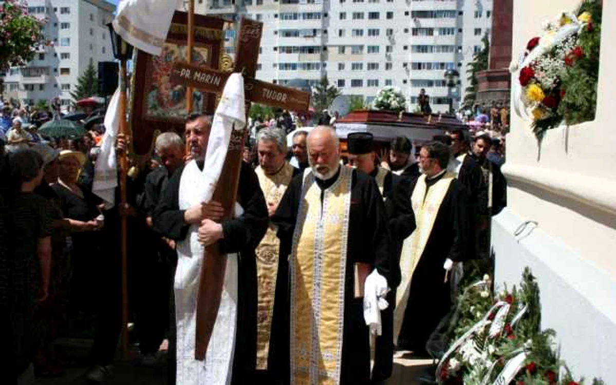 Funeraliile preotului Tudor Marin