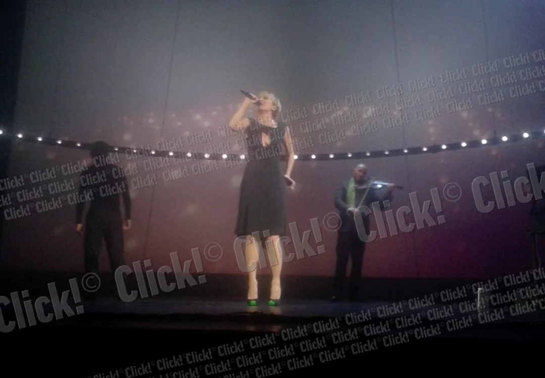 Patricia Kaas a fost îmbrăcată foarte sexy la concertul de la Sala Palatului. (Foto: Tatiana Solomon)