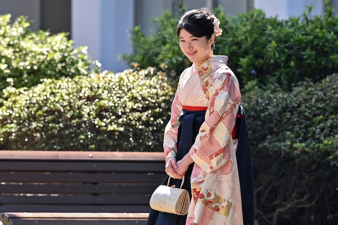 Prințesa Aiko a Japoniei e absolventă și deja se vede schimbarea în atitudinea ei. FOTO: Profimedia