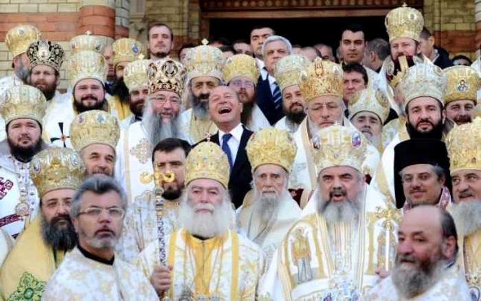 Sărbătorile religioase, prilej pentru băile de mulţime FOTO Arhiva Adevărul