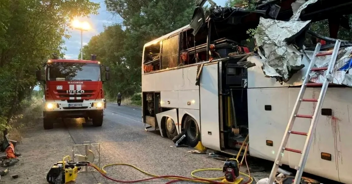 autocarul implicat în accidentul din Bulgaria Foto / Nova TV / Facebook