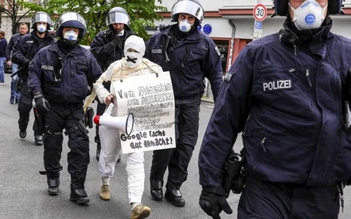 Proteste în Germania faţă de măsurile de restricţie 25 aprilie 2020 FOTO EPA-EFE