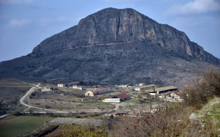 Satul Berdaşen situat în apropierea liniei de demarcaţie dintre armeni şi azeri FOTO Karen Minasian/ AFP