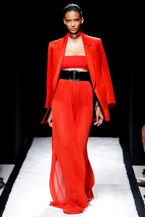 Cele mai frumoase rochii de seară pentru primăvară 2015. Designer: ErdemFoto: Yannis Vlamos/Indigitalimages.com