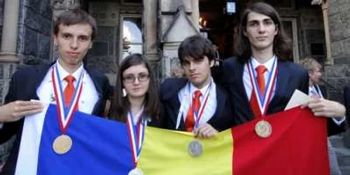 George Silvian Baltac(primul din dreapta), alături de colegii din lotul olimpic al României