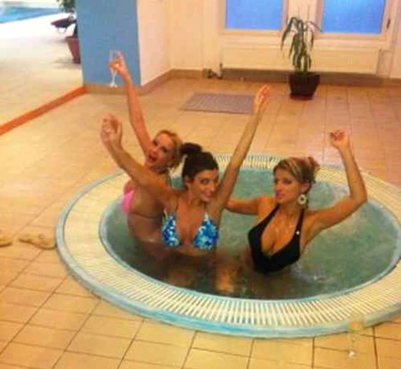 Simona Traşcă, Andreea Tonciu şi Sânziana Buruiană sunt «fete bune».