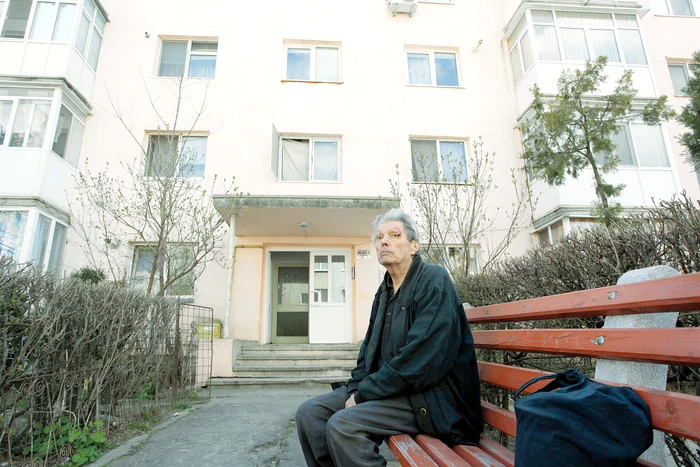 
    Vasile Dorojan a fost şocat, după ce a aflat că soţia sa şi fiul lor sunt morţi  