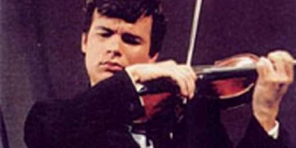 Alexandru Tomescu si vioara Stradivarius vor fi prezenţi la Bistriţa