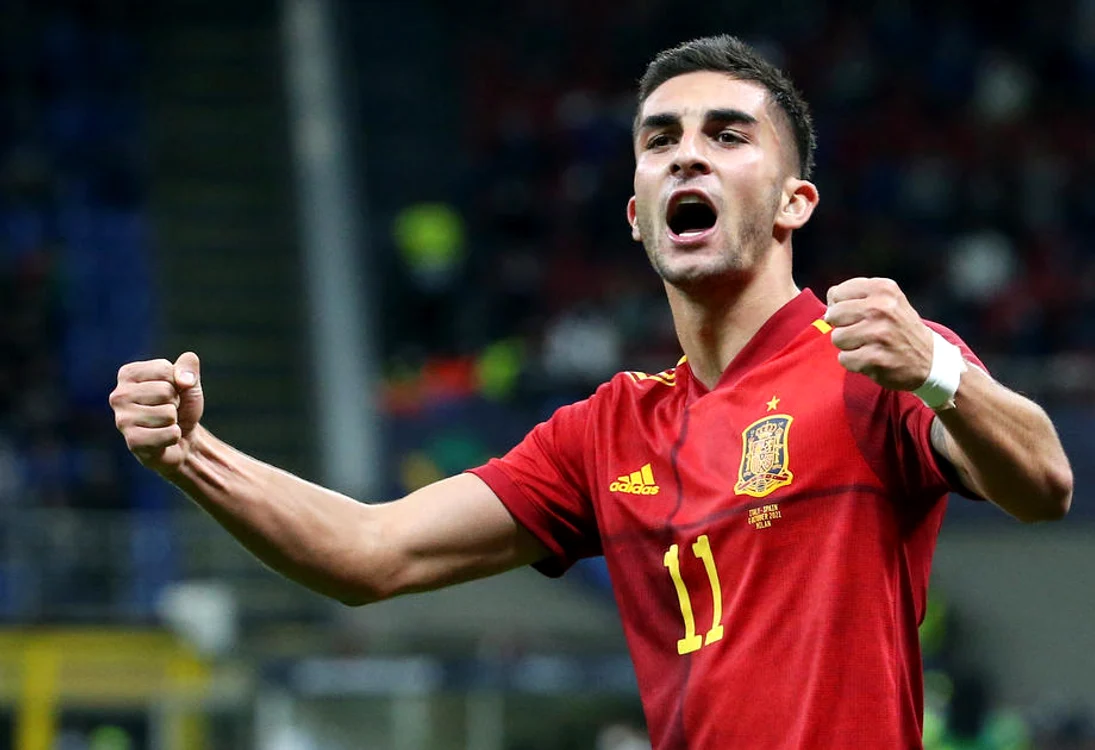Ferran Torres a decis să joace la FC Barcelona (Foto: EPA-EFE)