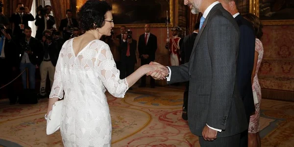 Silvia Marcu cu regele Spaniei jpg