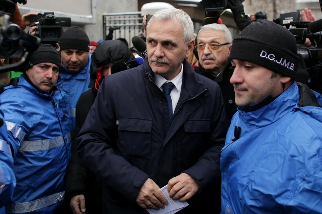 
    Liviu Dragnea venea în trecut la procese flancat de jandarmi  
