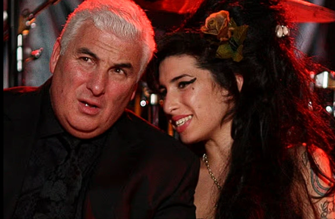 Tatăl lui Amy Winehouse trebuie să plătească daunele prietenilor ei/sursă foto: social media