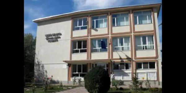 Colegiu de Arte Ploiesti foto Prahova News jpg
