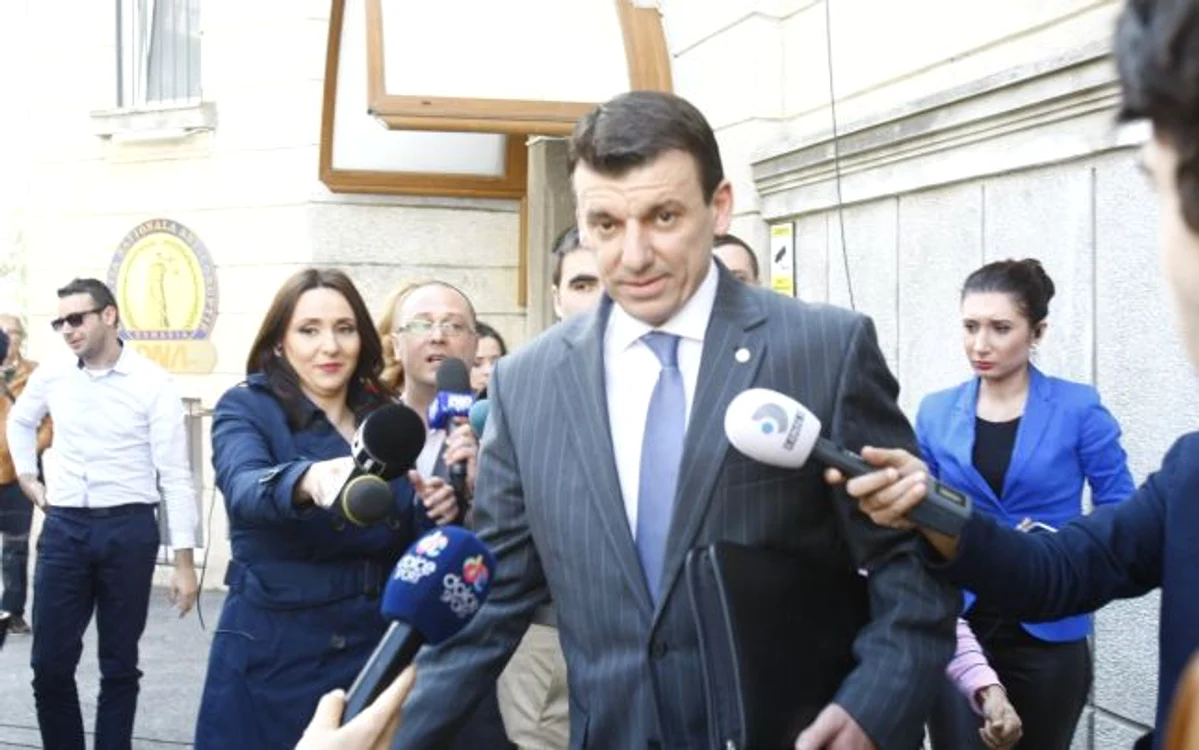 
    Daniel Prodan  