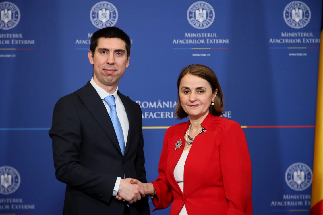 Cei doi diplomați au avut o întrevedere la București. FOTO: Facebook