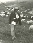 Cioban în Munţii Bucegi la Piatra Arsă (© iMAGO Romaniae)