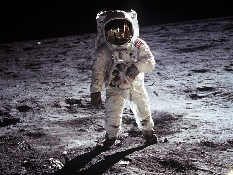  Șeful NASA dezvăluie planurile pentru construirea unui sat întreg pe Lună până în 2035