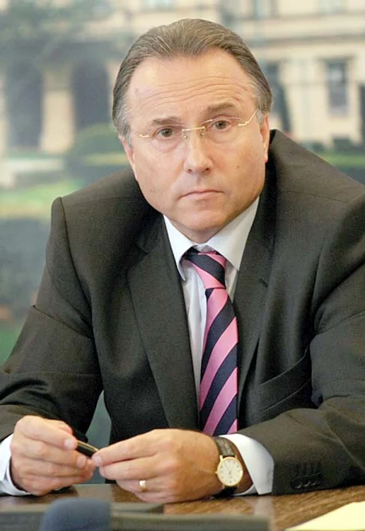 Gheorghe Nichita, primar al Iaşiului de 12 ani, se află sub control judiciar, deoarece a folosit Poliţia Locală pentru a-şi supraveghea amanta, angajată a primăriei de opt ani