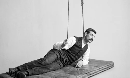 Nicolae Minovici în timpul experimentelor png