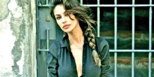 Mădălina i-a înnebunit pe italieni cu frumuseţea ei